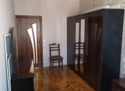 İcarəyə verilir 2 otaqlı 45 m2 köhnə tikili Nəsimi r.