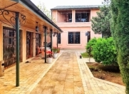 İcarəyə verilir 5 otaqlı 350 m2 bağ evi Mərdəkan