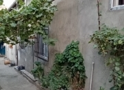 Satılır 4 otaqlı 100 m2 həyət evi İnşaatçılar m.