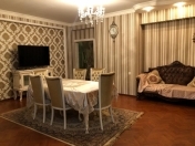 Satılır 3 otaqlı 133 m2 yeni tikili 8 mkr