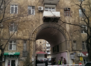 İcarəyə verilir 2 otaqlı 45 m2 köhnə tikili Sahil m.