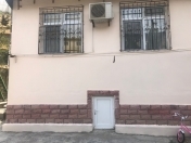 Satılır 2 otaqlı 47 m2 köhnə tikili Badamdar