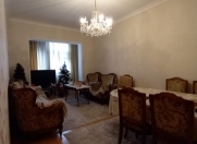 Satılır 3 otaqlı 80 m2 köhnə tikili 8 mkr