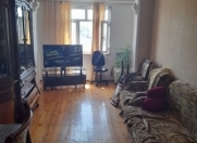 Satılır 4 otaqlı 100 m2 köhnə tikili Həzi Aslanov m.