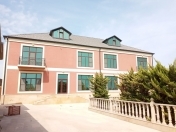 Satılır 10 otaqlı 652 m2 villa Buzovna
