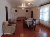 Satılır 4 otaqlı 90 m2 həyət evi Yevlax