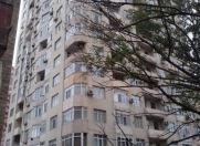 Satılır 5 otaqlı 200 m2 yeni tikili İnşaatçılar m.