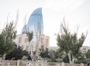 Satılır 2 otaqlı 70 m2 köhnə tikili Səbail r.