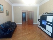 İcarəyə verilir 2 otaqlı 90 m2 yeni tikili 20 yanvar m.