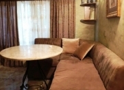 İcarəyə verilir 3 otaqlı 95 m2 köhnə tikili Nizami kinoteatrı