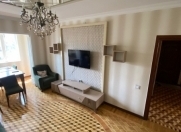 Satılır 4 otaqlı 110 m2 köhnə tikili 9 mkr