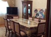 Satılır 4 otaqlı 150 m2 yeni tikili Nəriman Nərimanov m.