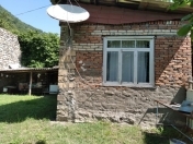 Satılır 1 otaqlı 24 m2 həyət evi Qax