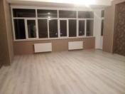 İcarəyə verilir 3 otaqlı 110 m2 yeni tikili Qara Qarayev m.