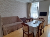 İcarəyə verilir 3 otaqlı 75 m2 köhnə tikili 28 may