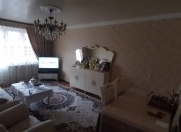 Satılır 3 otaqlı 95 m2 köhnə tikili Əhmədli m.