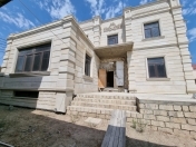 Satılır 7 otaqlı 800 m2 villa Nardaran