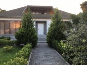 Satılır 5 otaqlı 220 m2 həyət evi Buzovna