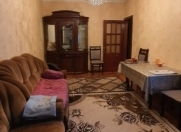 İcarəyə verilir 3 otaqlı 85 m2 köhnə tikili Gənclik m.