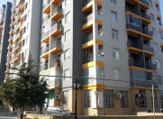 Satılır 3 otaqlı 100 m2 yeni tikili 1 mkr