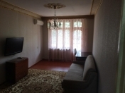 İcarəyə verilir 2 otaqlı 55 m2 köhnə tikili Neftçilər m.