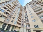 İcarəyə verilir 3 otaqlı 140 m2 yeni tikili Nizami m.