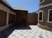 Satılır 6 otaqlı 180 m2 həyət evi Y.Günəşli