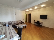 Satılır 2 otaqlı 72 m2 yeni tikili Nəriman Nərimanov m.