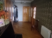 İcarəyə verilir 3 otaqlı 90 m2 köhnə tikili Gənclik m.