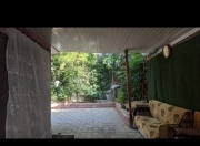 Satılır 4 otaqlı 90 m2 köhnə tikili Xalqlar Dostluğu m.