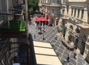 Satılır 4 otaqlı 160 m2 köhnə tikili Sahil m.