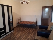 İcarəyə verilir 2 otaqlı 30 m2 köhnə tikili Neftçilər m.