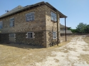 Satılır 5 otaqlı 1200 m2 həyət evi Masallı