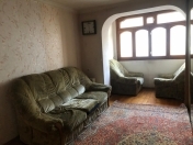 İcarəyə verilir 2 otaqlı 65 m2 köhnə tikili Nəriman Nərimanov parkı