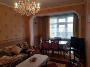 Satılır 2 otaqlı 60 m2 köhnə tikili 4 mkr