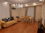 İcarəyə verilir 3 otaqlı 140 m2 yeni tikili ABŞ səfirliyi