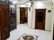 İcarəyə verilir 4 otaqlı 180 m2 yeni tikili Şərq Bazarı