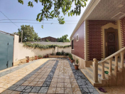 Satılır 4 otaqlı 120 m2 həyət evi Bakıxanov