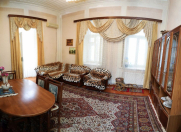 Satılır 3 otaqlı 112 m2 köhnə tikili Axundov bağı