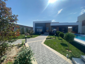 Satılır 4 otaqlı 240 m2 bağ evi Mərdəkan