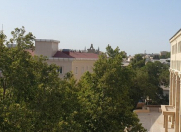 Satılır 3 otaqlı 100 m2 köhnə tikili Səbail r.