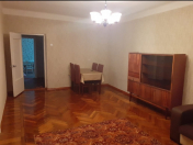 İcarəyə verilir 2 otaqlı 75 m2 köhnə tikili 28 may