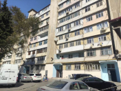 Satılır 4 otaqlı 80 m2 köhnə tikili 8 mkr