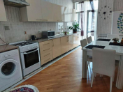 İcarəyə verilir 2 otaqlı 90 m2 yeni tikili Dövlət Statistika Komitəsi