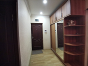 İcarəyə verilir 5 otaqlı 120 m2 köhnə tikili Xalqlar Dostluğu m.