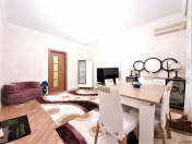 İcarəyə verilir 3 otaqlı 100 m2 köhnə tikili Fəvvarələr meydanı