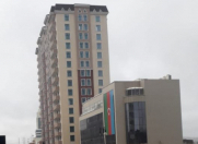 Satılır 2 otaqlı 93 m2 yeni tikili Elmlər Akademiyası m.