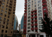 Satılır 4 otaqlı 210 m2 yeni tikili Elmlər Akademiyası m.