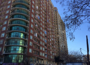 Satılır 2 otaqlı 60 m2 yeni tikili Gənclik m.