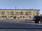 Satılır 3 otaqlı 80 m2 köhnə tikili Heydər Əliyev Mərkəzi